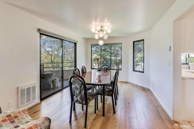 Building Photo - 208 N Lake Merced Hills