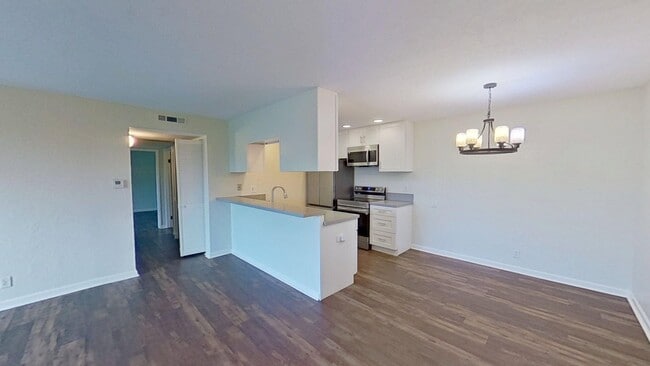 Building Photo - 21941 Rimhurst Dr