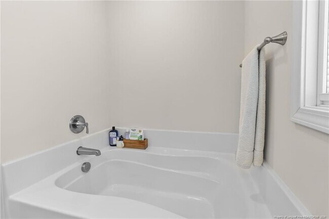 Building Photo - 163 Olan Dr