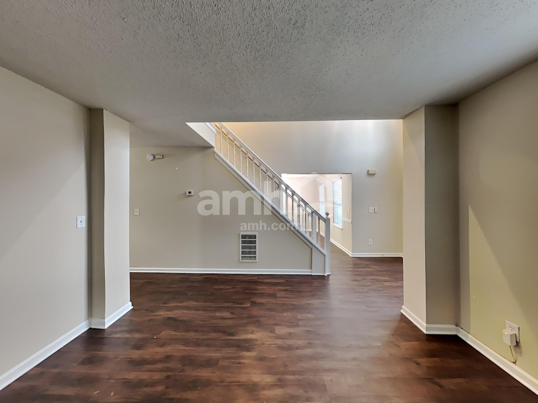 Building Photo - 6541 Pole Creek Dr