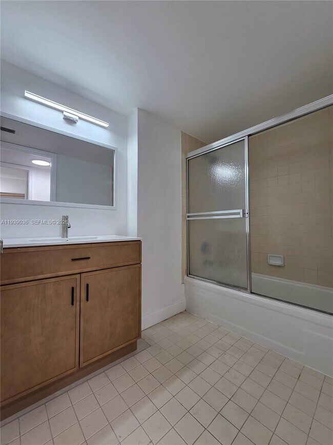 Building Photo - 20840 San Simeon Way