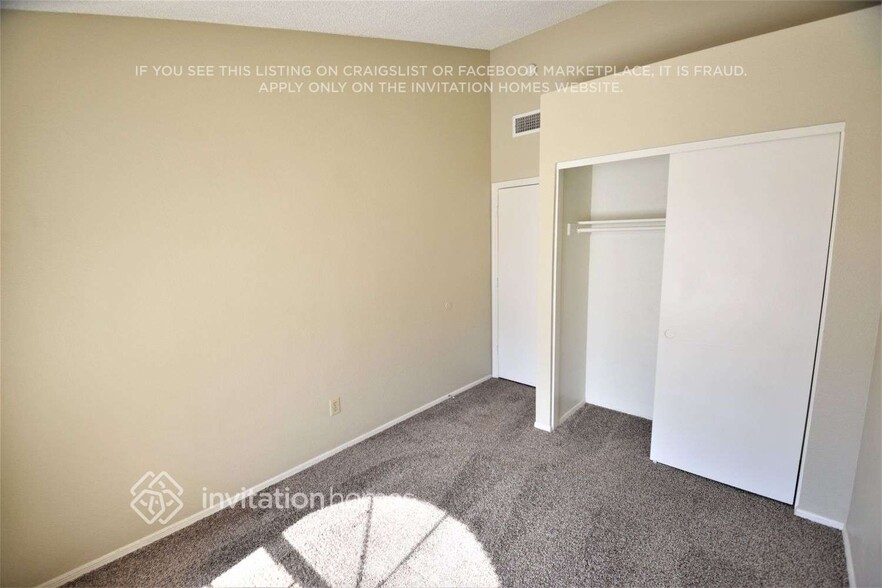 Building Photo - 9260 W Yucca St