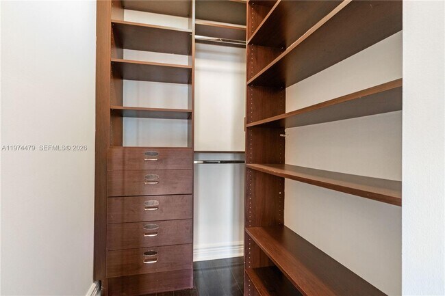 Building Photo - 21205 NE 37th Ave