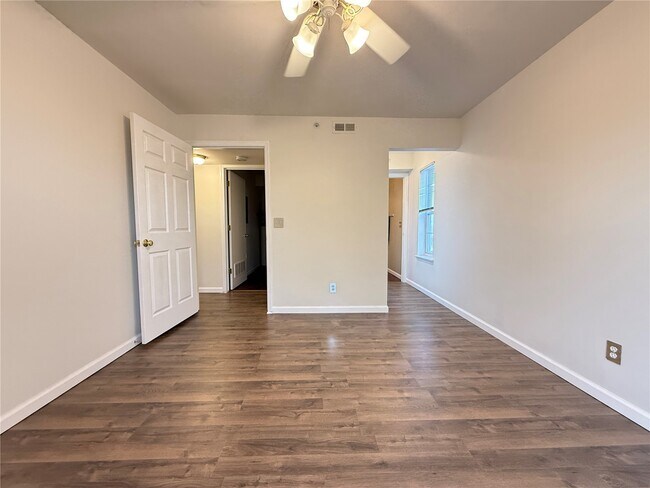 Building Photo - 3605 Tracey Rich Rd