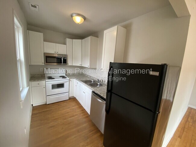 Building Photo - 311 McKinney St