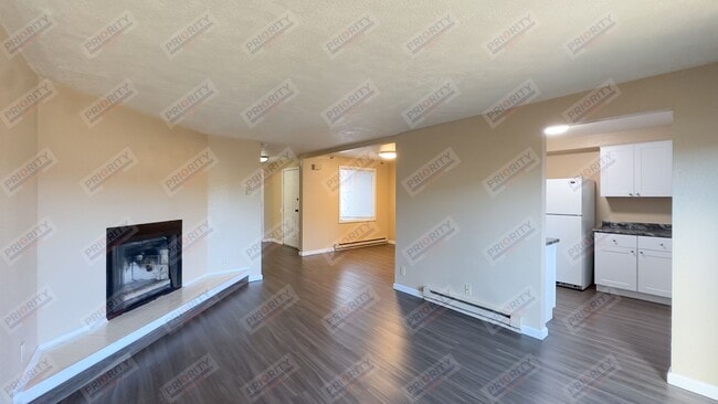 Building Photo - Townhouse in Westover