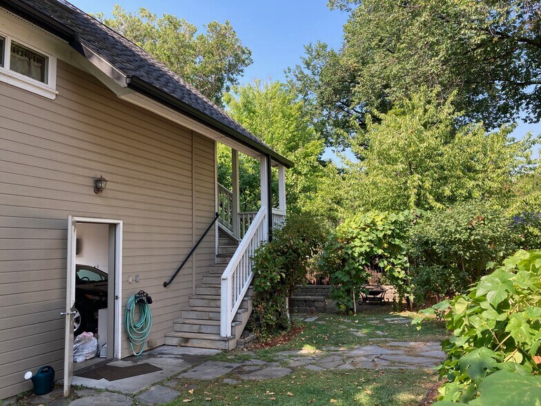 Garage entrance - 1621 W Hays St