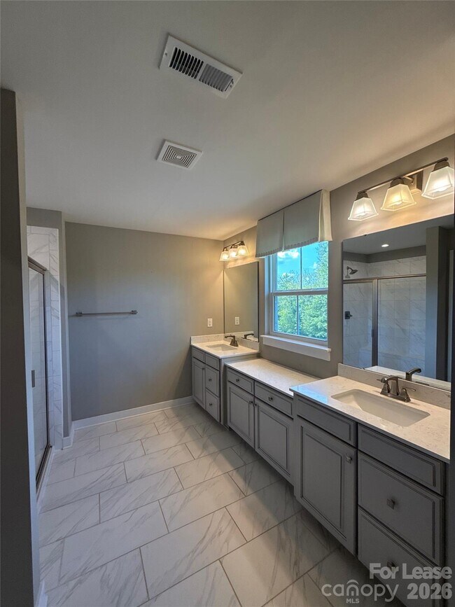 Building Photo - 14012 Sunnyhill Grove Rd