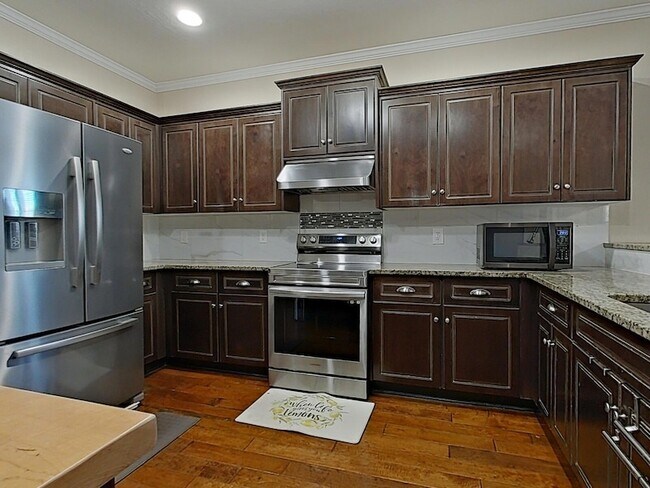 Building Photo - 3024 Margot Ln