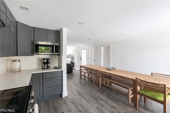 Building Photo - 15410 Allen Way