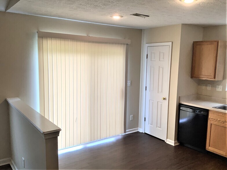 Building Photo - 930 W Jameson Ct