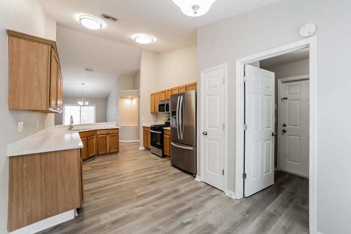 Building Photo - 5704 Hawkgrove Pl