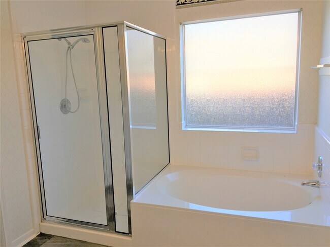 Building Photo - 7510 Danehill Dr