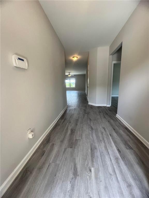 Building Photo - 1053 Sutherland Dr