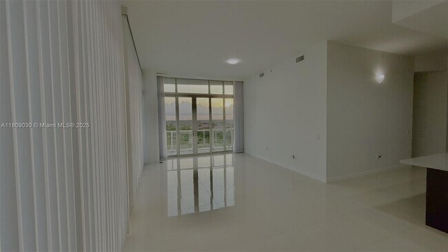 Building Photo - 7825 NW 107th Ave