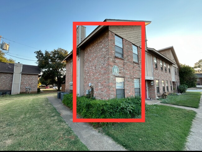 Building Photo - 3006 W Sycamore Cir