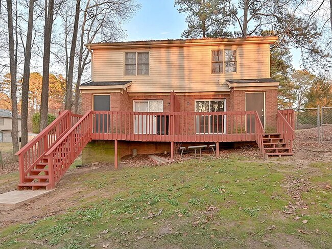 Building Photo - 123 Curtis Rd