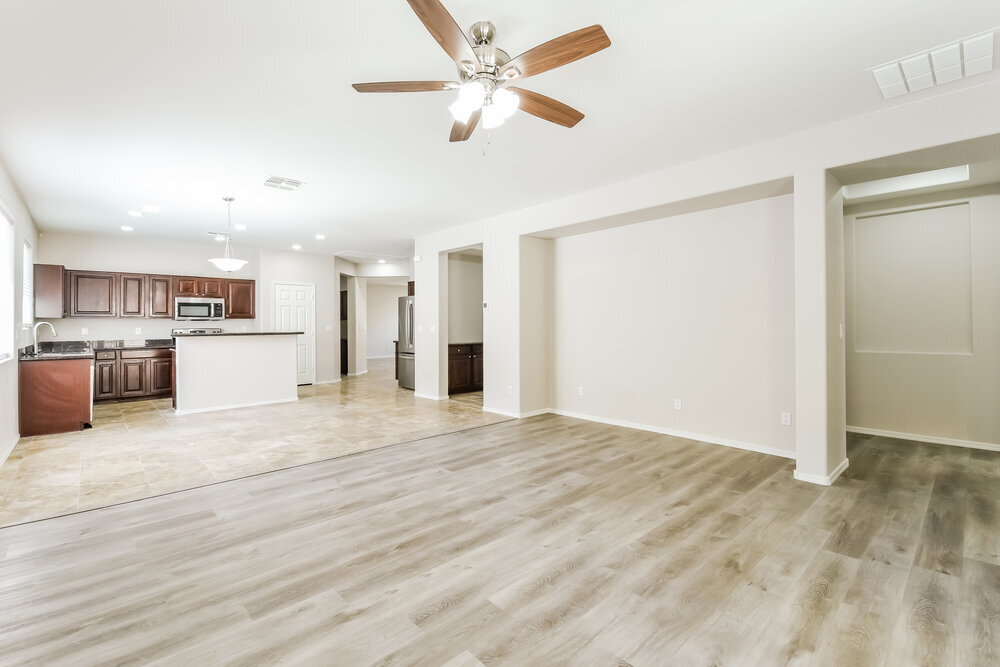 Building Photo - 2226 W Oyer Ln