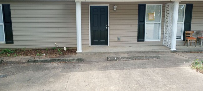 Primary Photo - 2109 1st Ave