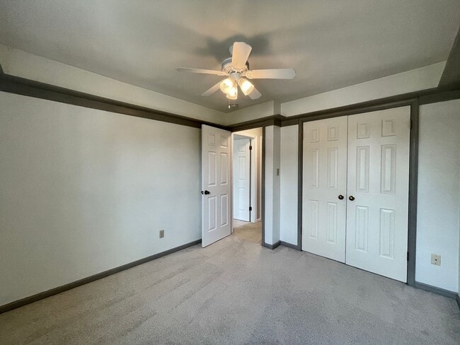 Building Photo - Available NOW! A 4-6 Bedroom Home! Attache...