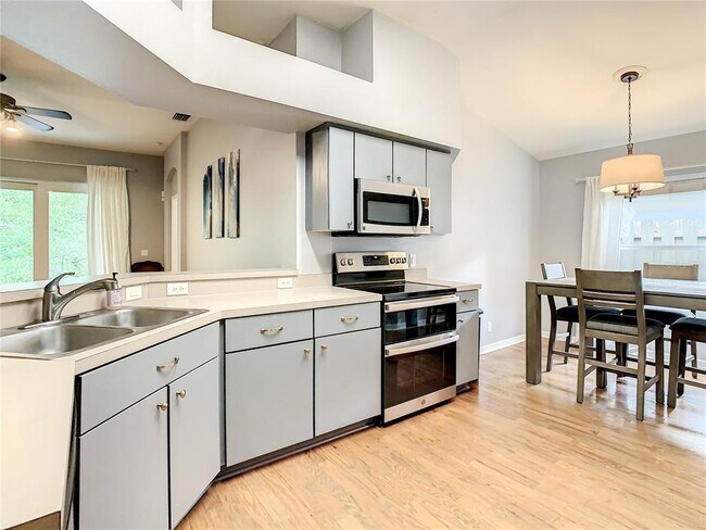 Building Photo - 1407 Trail Boss Ln