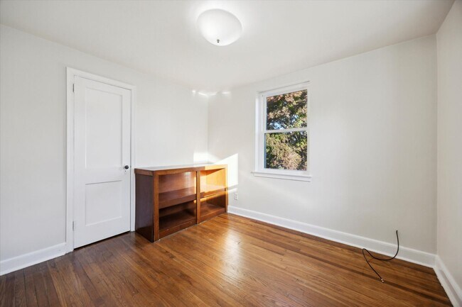 Building Photo - Beautiful 3BD/1BA Cape Cod in Broomall!