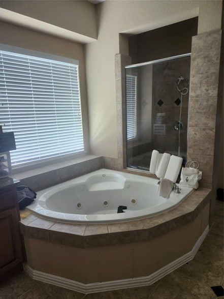 Building Photo - 4627 Lake Knoll Ct