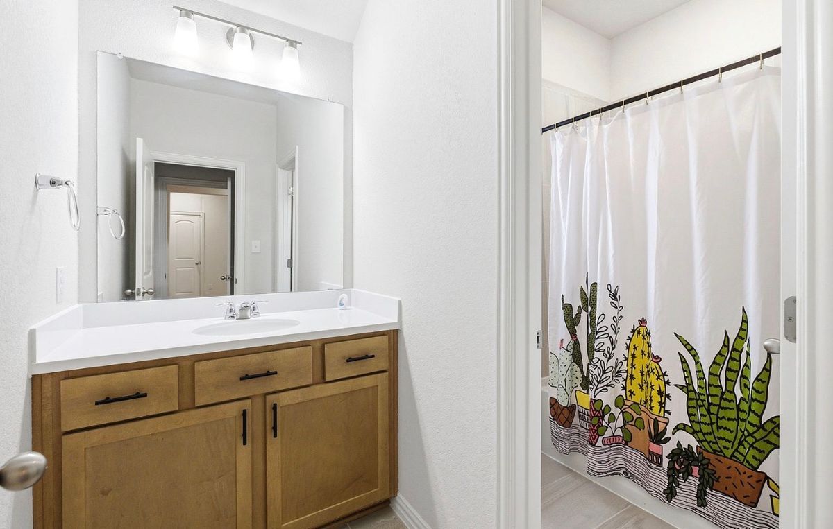 Building Photo - 2071 Chelsea Grv