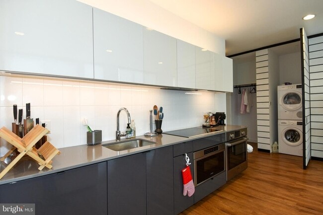 Building Photo - 57 N Street NW Unit UNIT 225