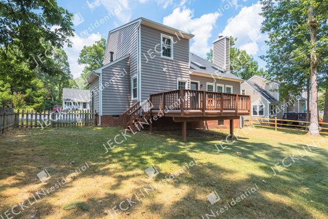Building Photo - 2329 Horsley Dr