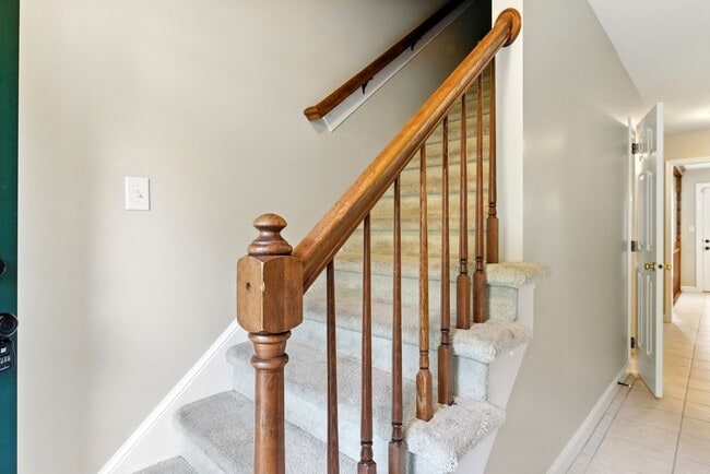 Building Photo - York County 4 BR Coventry House
