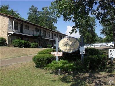 Building Photo - Heth Apartments