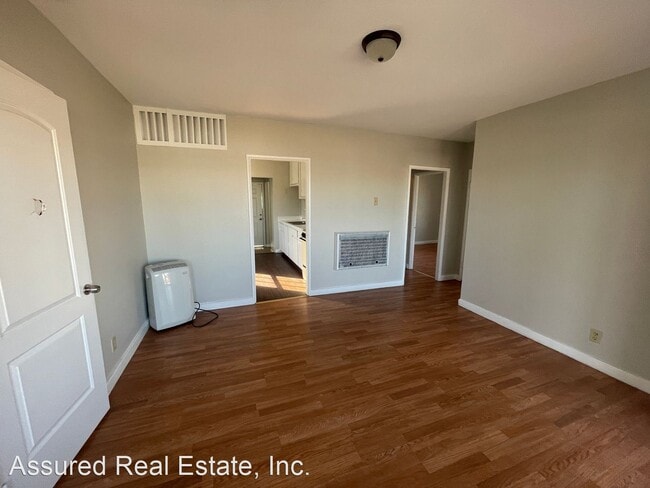 Building Photo - 3 br, 1 bath House - 6 Idaho Way