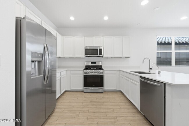 Building Photo - 4330 N 94th Ave