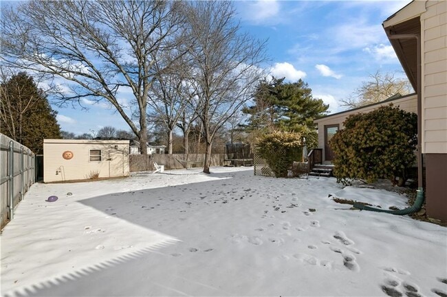 Building Photo - 84 Birchwood Dr