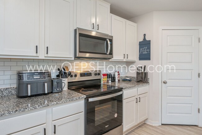 Building Photo - Available in August at Shoal River Landing!