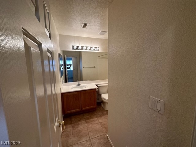 Building Photo - 285 Spring Palms St