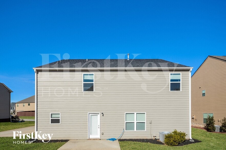 Building Photo - 515 Oak Terrace Dr