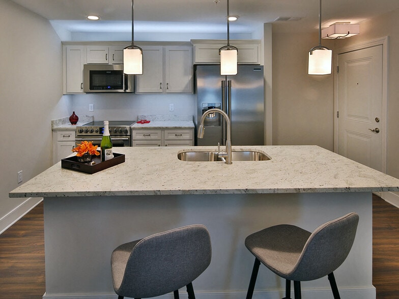 Building Photo - Carytown Crossing