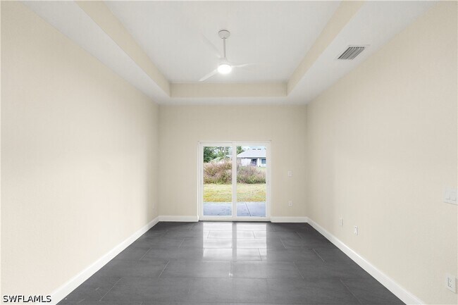 Building Photo - 1043 Albert Ave