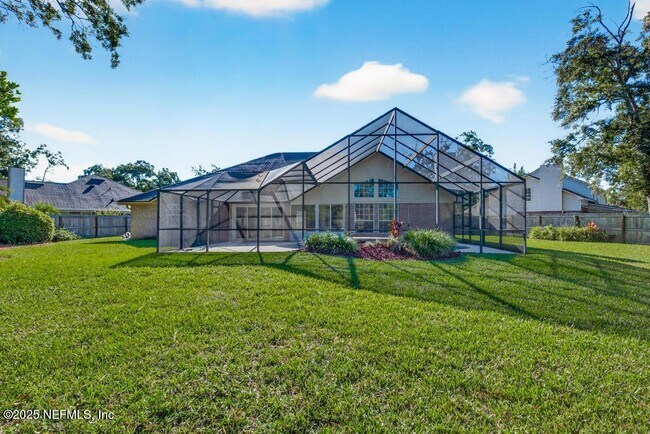 Building Photo - 4851 Jaybird Cir N