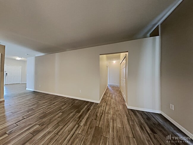 Building Photo - 6705 Cambridge Park Dr