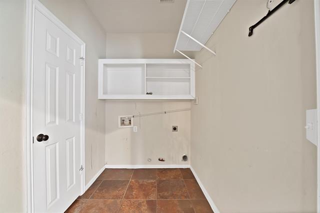 Building Photo - 18638 Tall Oak Dr