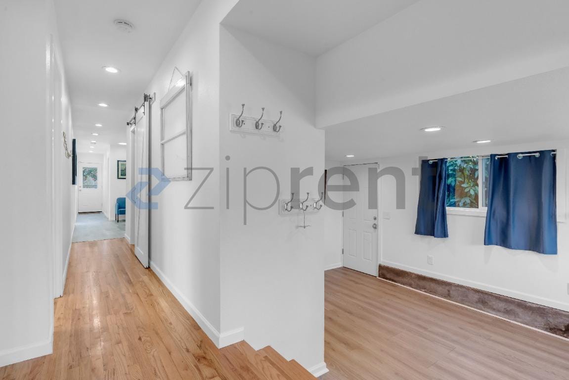 Building Photo - 6035 NE 17th Ave