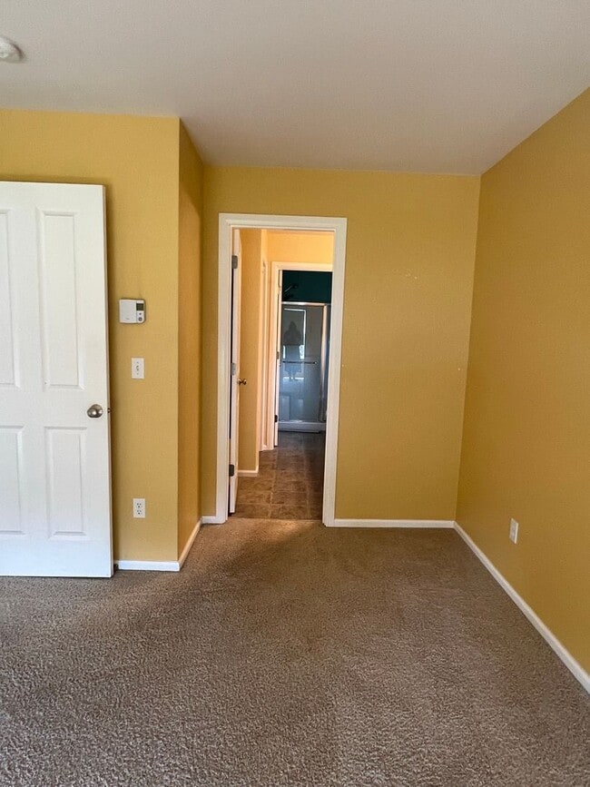 Building Photo - 2 Bedroom 1.75 Bathroom Condo in North Bellingham