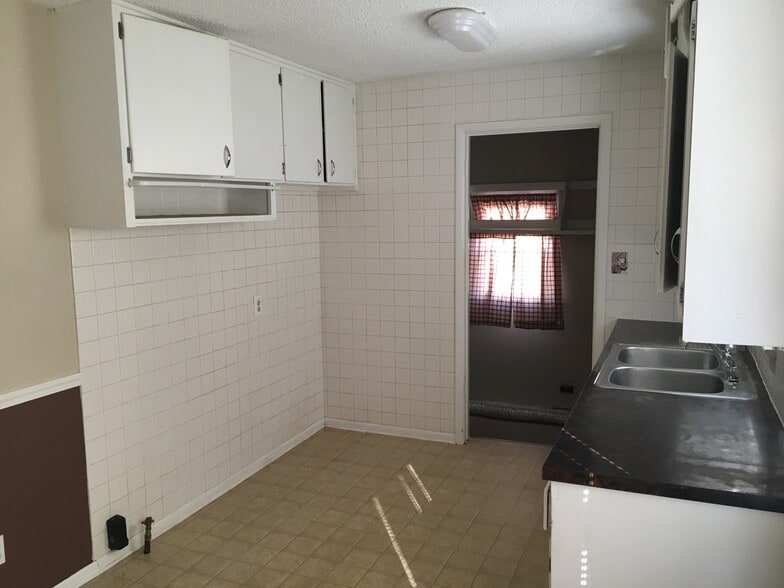 Building Photo - 120 Wire Ave