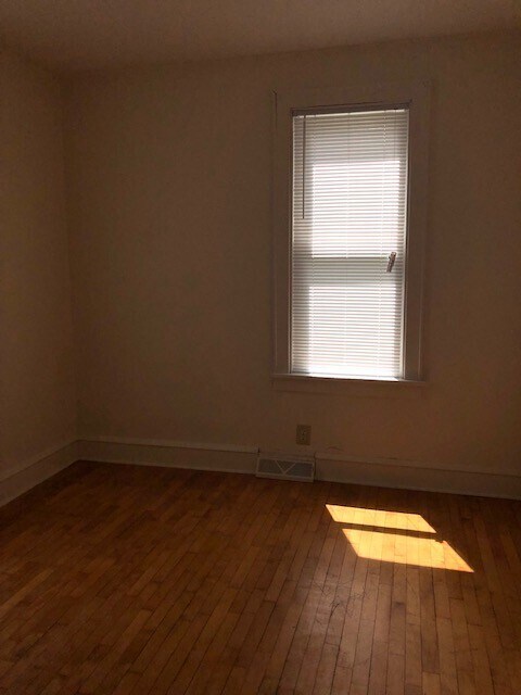 Building Photo - 1204 S Jefferson St