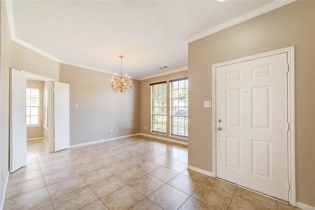Building Photo - 4814 Cotter Ln