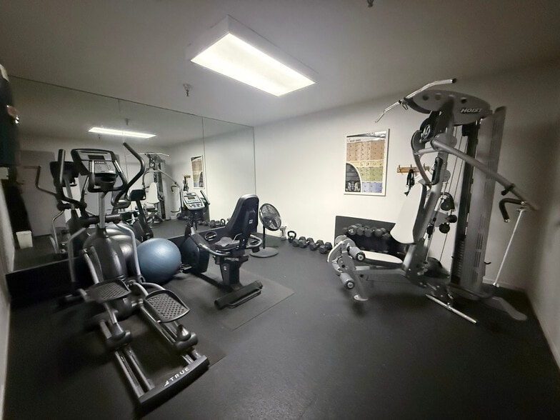 Gym - 8530 Holloway Dr