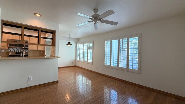 Building Photo - DESIRABLE TWO BEDROOM TWO BATH HOME IN STUDIO CITY